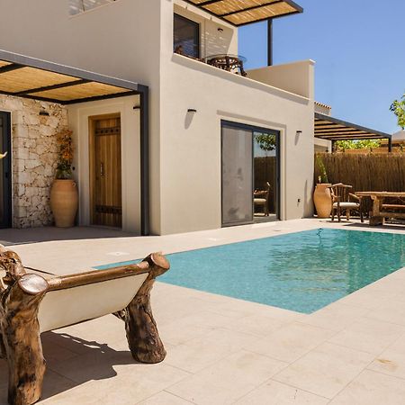 Ratzaklíon Hilaritas Luxury Suites Sea View, Private Pool & Jacuzzi Paradise מראה חיצוני תמונה