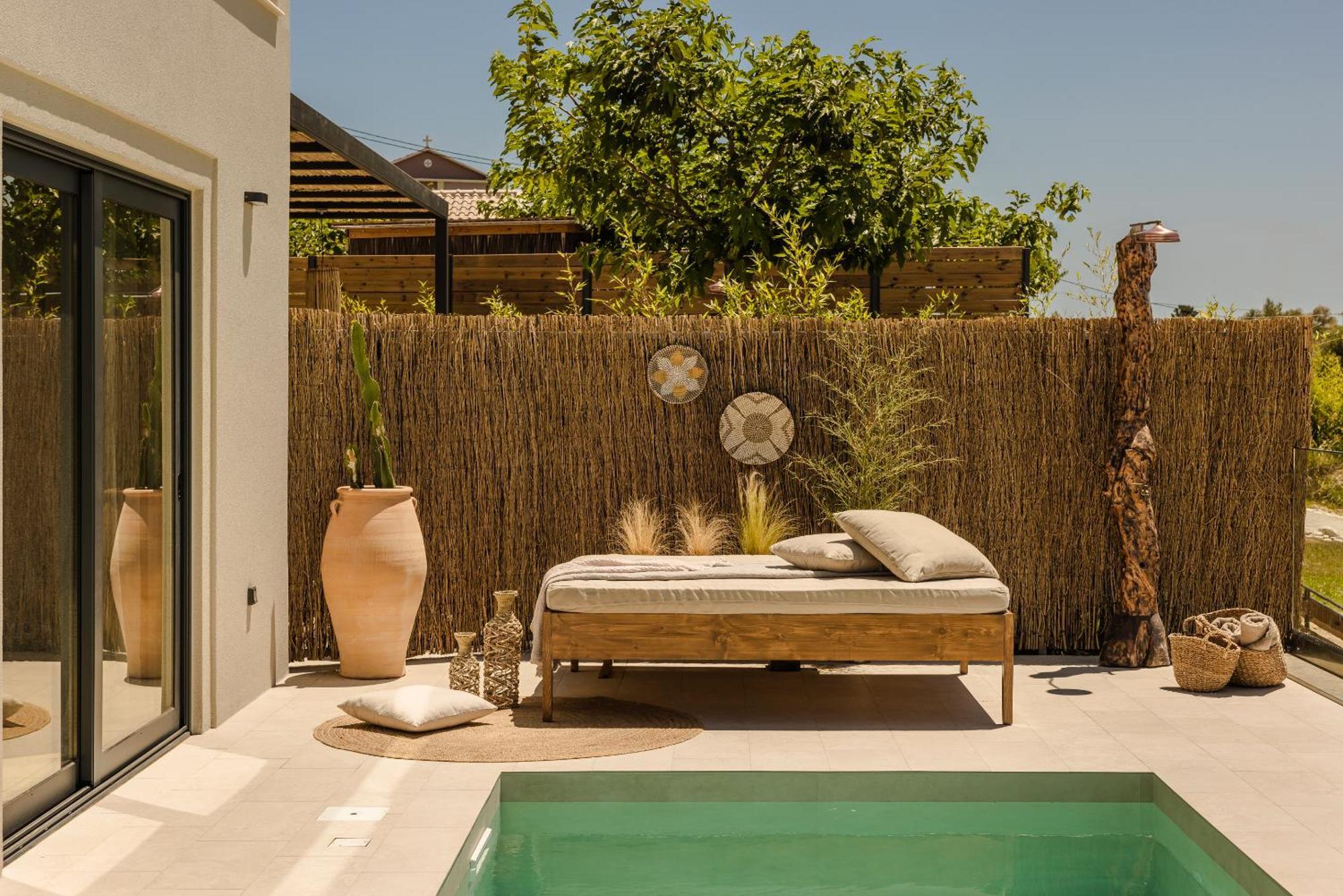 Ratzaklíon Hilaritas Luxury Suites Sea View, Private Pool & Jacuzzi Paradise מראה חיצוני תמונה