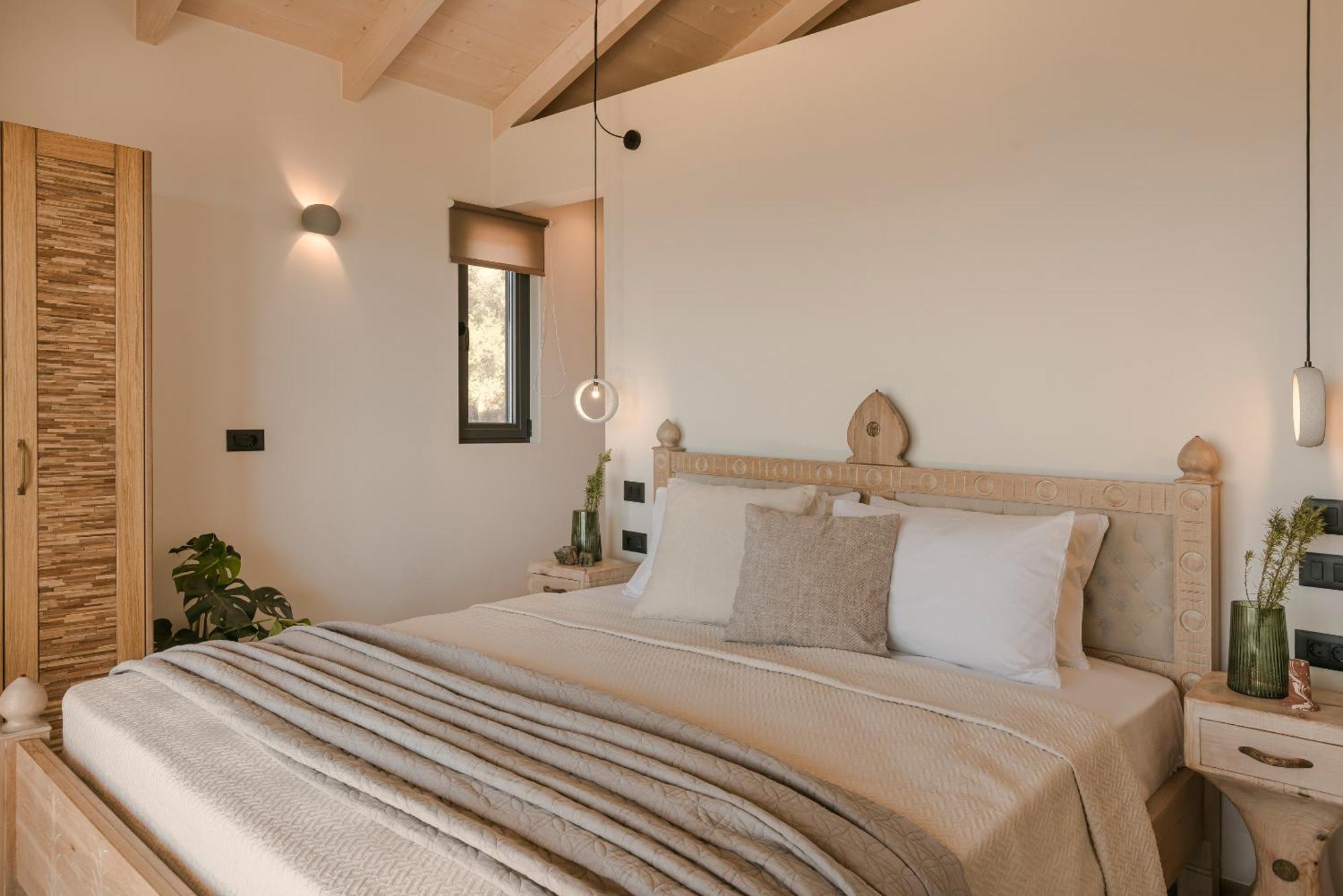 Ratzaklíon Hilaritas Luxury Suites Sea View, Private Pool & Jacuzzi Paradise מראה חיצוני תמונה