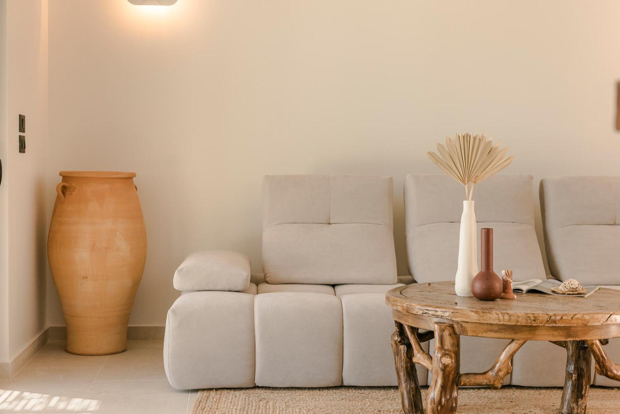 Ratzaklíon Hilaritas Luxury Suites Sea View, Private Pool & Jacuzzi Paradise מראה חיצוני תמונה
